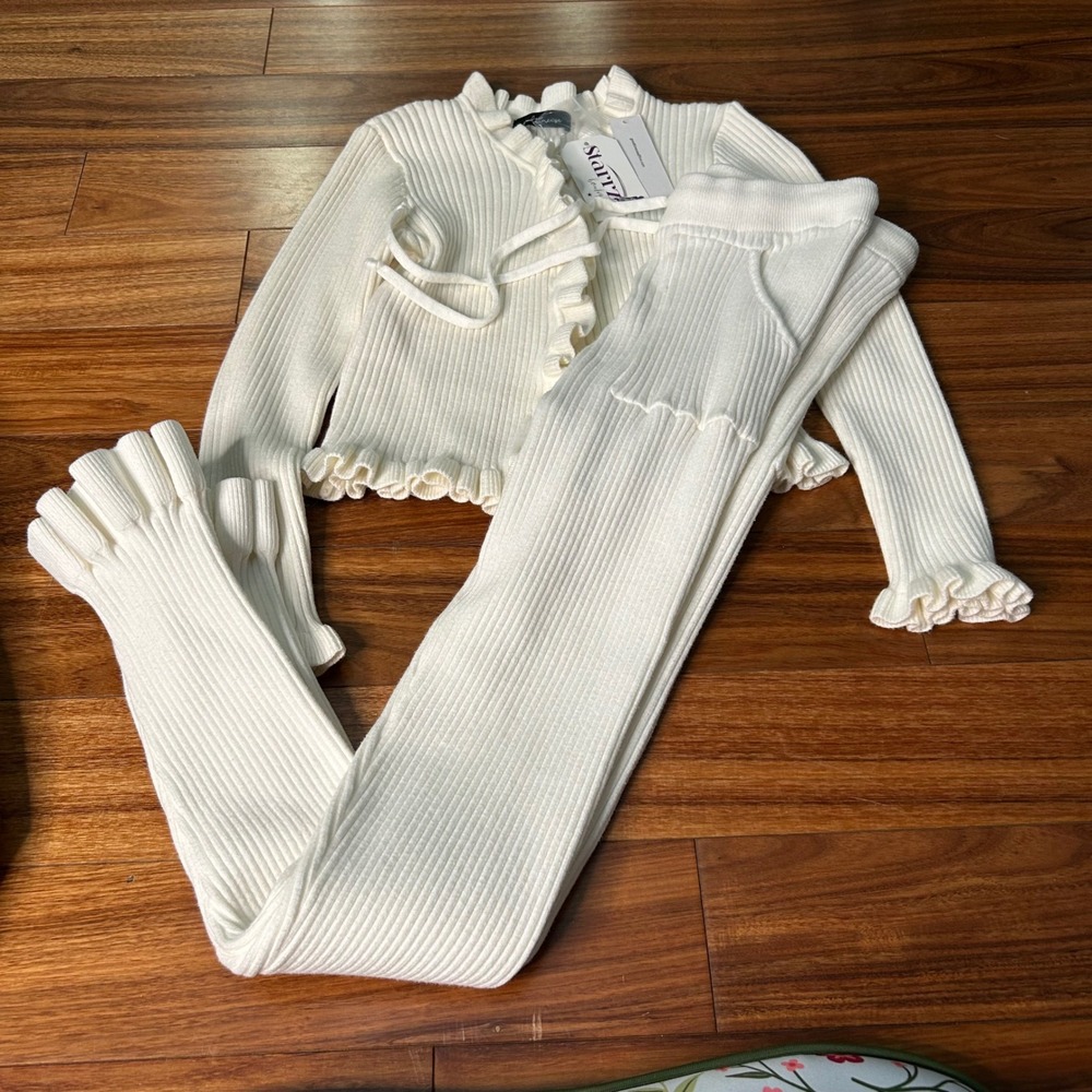 Goodtimeusa Cream Ribbed Knit Ruffle Trim Cardigan and Pants 2 Piece Set M